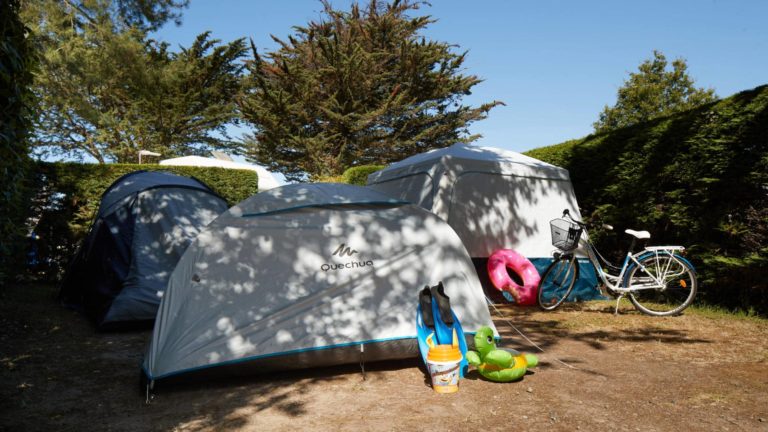 Emplacement de camping pour tente au camping Au Soir d'Eté en Loire-Atlantique