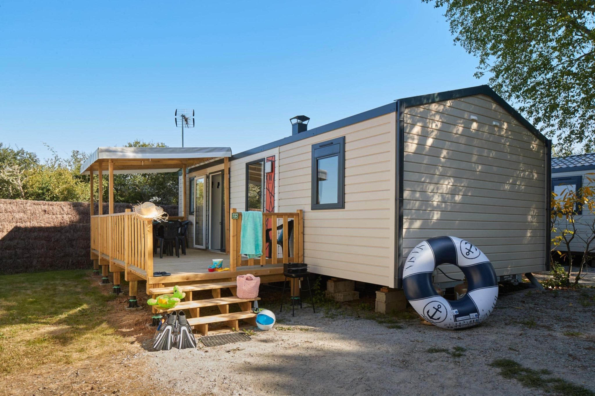 Location mobil-home 3 chambres pour 6-8 personnes au camping Au Soir d'Eté à Mesquer en Loire-Atlantique