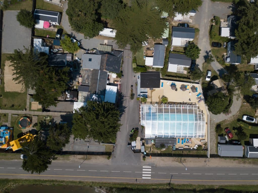 Aerial view of Au Soir d'Été campsite in Mesquer-Quimiac